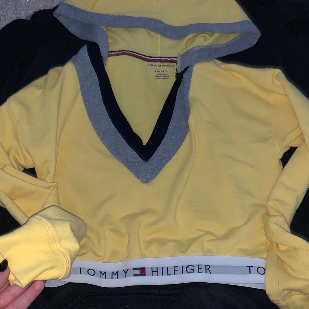 Cropped hoodie